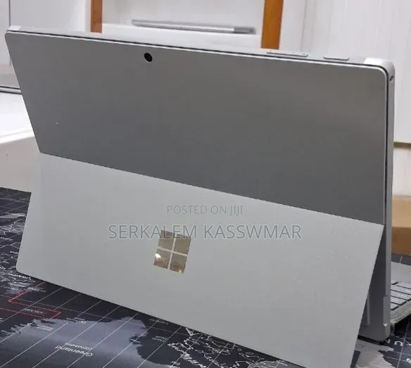 New Laptop Microsoft Surface Pro 6 8GB Intel Core i5 SSD 256GB