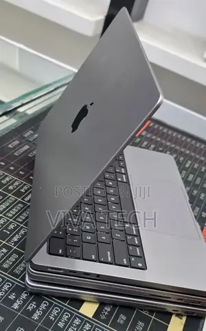 New Laptop Apple MacBook Pro 2021 M1 16GB Apple M1 Pro SSD 512GB