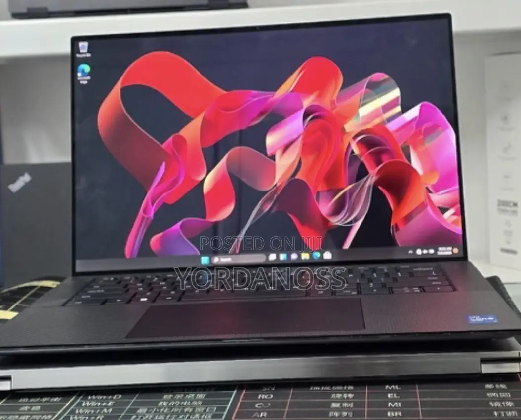 New Laptop Dell Precision 5560 16GB Intel Core i7 SSD 512GB