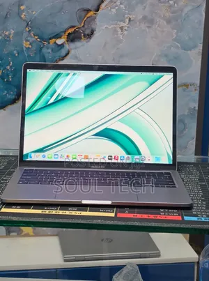 New Laptop Apple MacBook Pro 2022 M2 8GB Apple M2 SSD 256GB