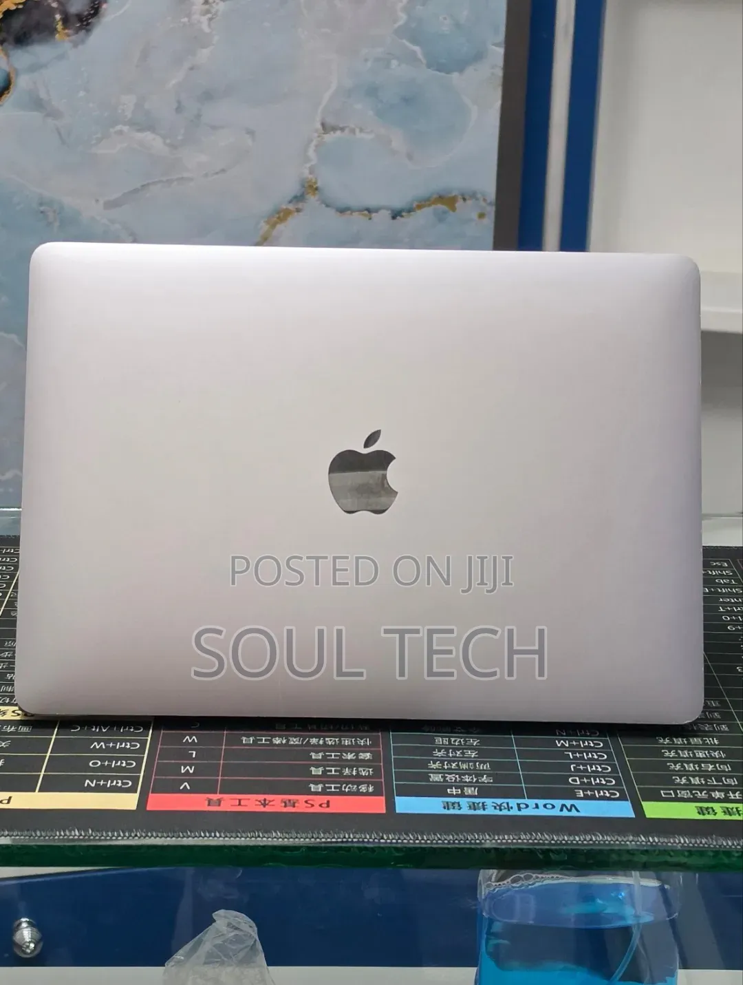 New Laptop Apple MacBook Pro 2022 M2 8GB Apple M2 SSD 256GB
