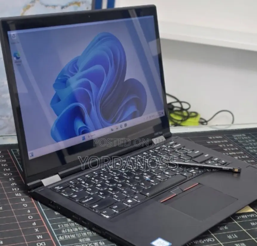 New Laptop Lenovo ThinkPad X380 Yoga 16GB Intel Core i5 SSD 512GB