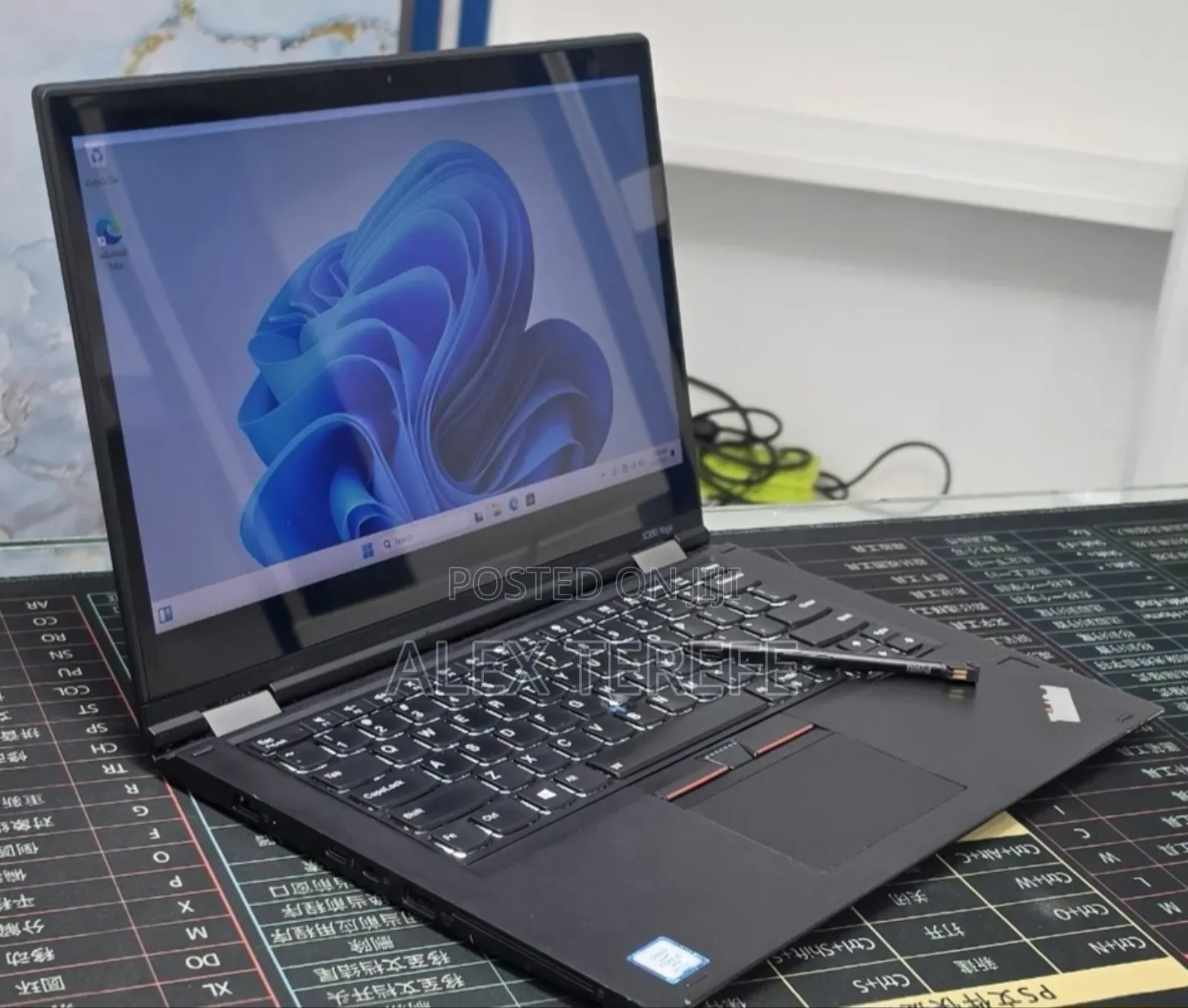 New Laptop Lenovo ThinkPad X380 Yoga 16GB Intel Core i5 SSD 256GB