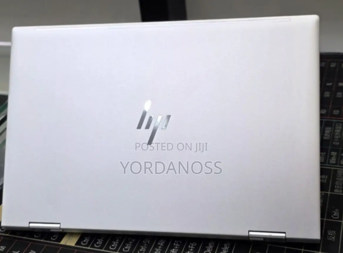 New Laptop HP EliteBook 830 G8 16GB Intel Core i5 SSD 512GB