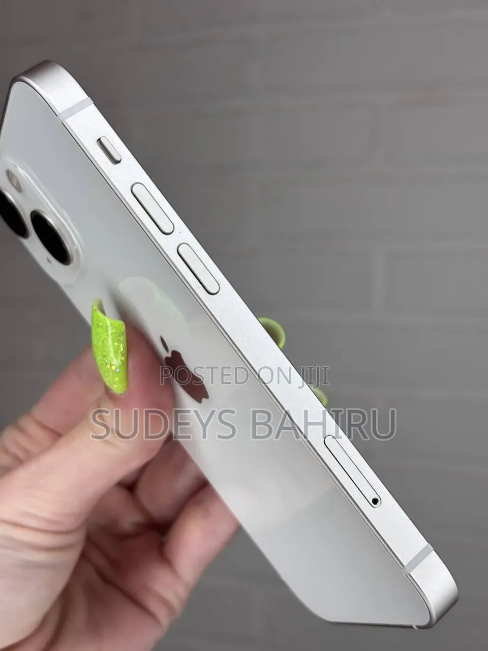 New Apple iPhone 13 128 GB Green