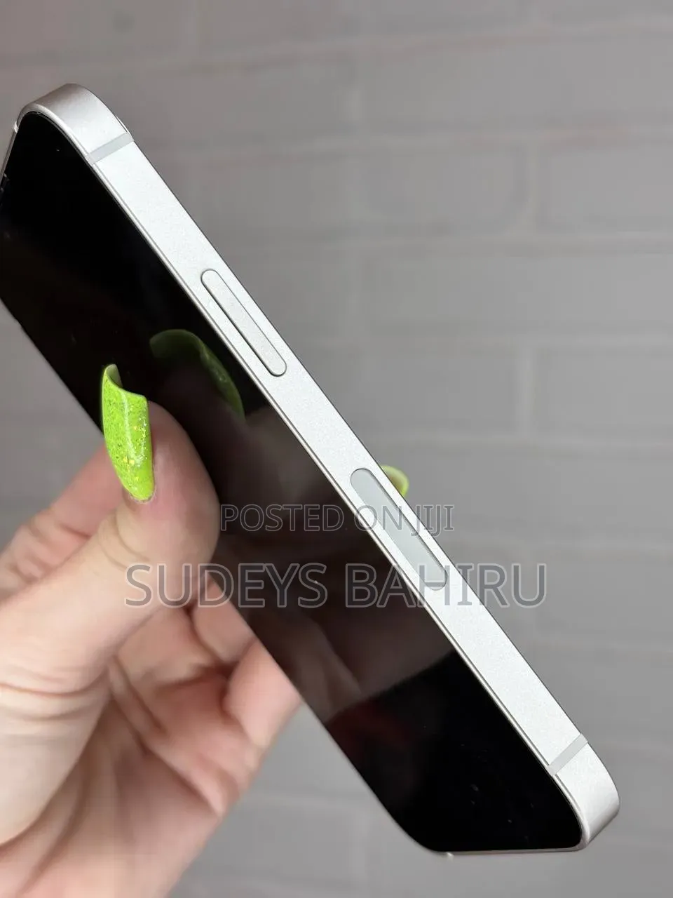 New Apple iPhone 13 128 GB Green