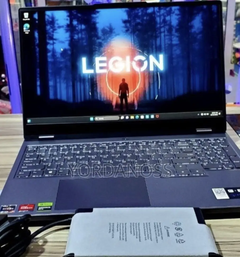 New Laptop Lenovo Legion 5 16GB AMD Ryzen 7 SSD 512GB