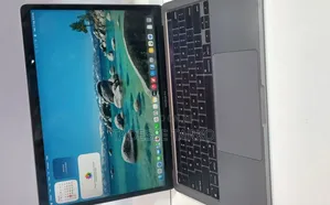 New Laptop Apple MacBook Pro 2020 M1 8GB Apple M1 Pro SSD 256GB