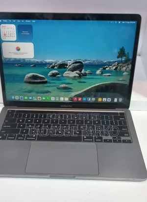 New Laptop Apple MacBook Pro 2020 M1 8GB Apple M1 Pro SSD 256GB