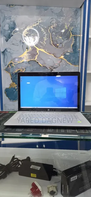 New Laptop HP Envy 17 16GB Intel Core i7 SSD 1T