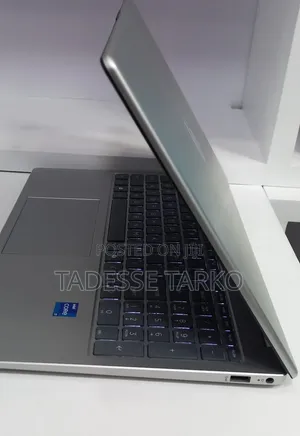 New Laptop HP Stream Notebook 16GB Intel Core i7 SSD 512GB