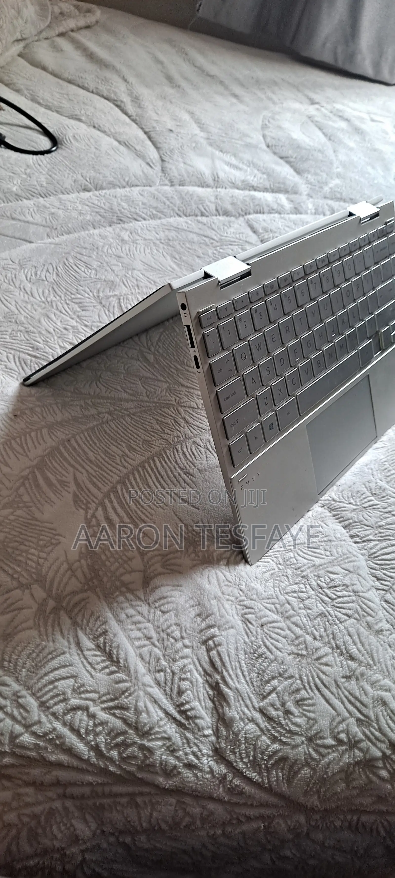 New Laptop HP Envy x360 8GB Intel Core i7 SSD 512GB