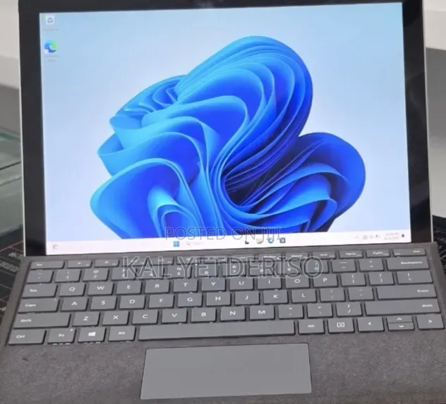 New Laptop Microsoft Surface Pro 7 32GB Intel Core i7 SSD 1T