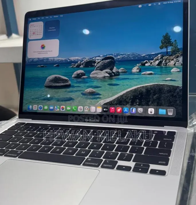New Laptop Apple MacBook Pro 2020 M1 16GB Apple M1 SSD 512GB
