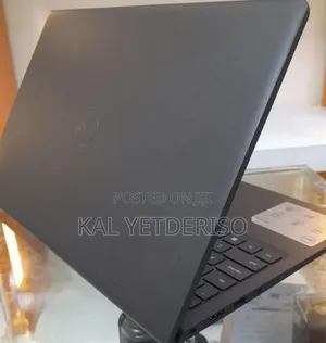New Laptop Dell Inspiron 15 3530 8GB Intel Core i5 SSD 512GB