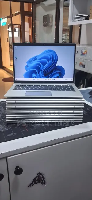 New Laptop HP EliteBook 840 G7 16GB Intel Core i5 SSD 512GB