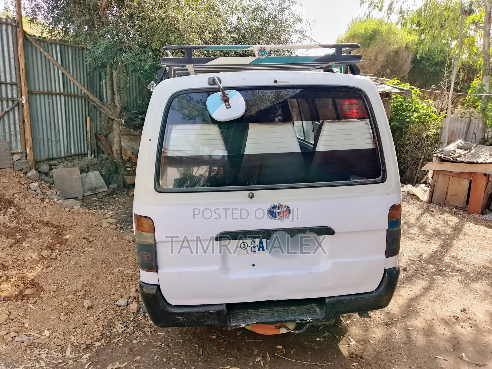 Toyota HiAce 1996 White