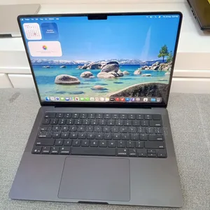 New Laptop Apple MacBook Pro 2025 M5 16GB Apple M5 Pro SSD 512GB