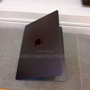 New Laptop Apple MacBook Pro 2025 M5 16GB Apple M5 Pro SSD 512GB