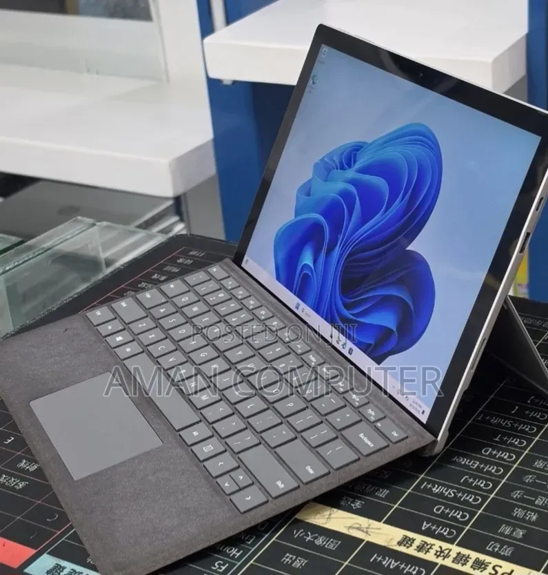 New Laptop Microsoft Surface Pro 7 32GB Intel Core i7 SSD 1T