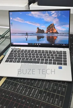 New Laptop HP EliteBook 1040 G8 16GB Intel Core i7 SSD 512GB