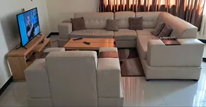Leather Sofa + Solid Wood Table / የቆዳ ሶፋ + ከጠንካራ እንጨት የተሠራ ጠረጴዛ