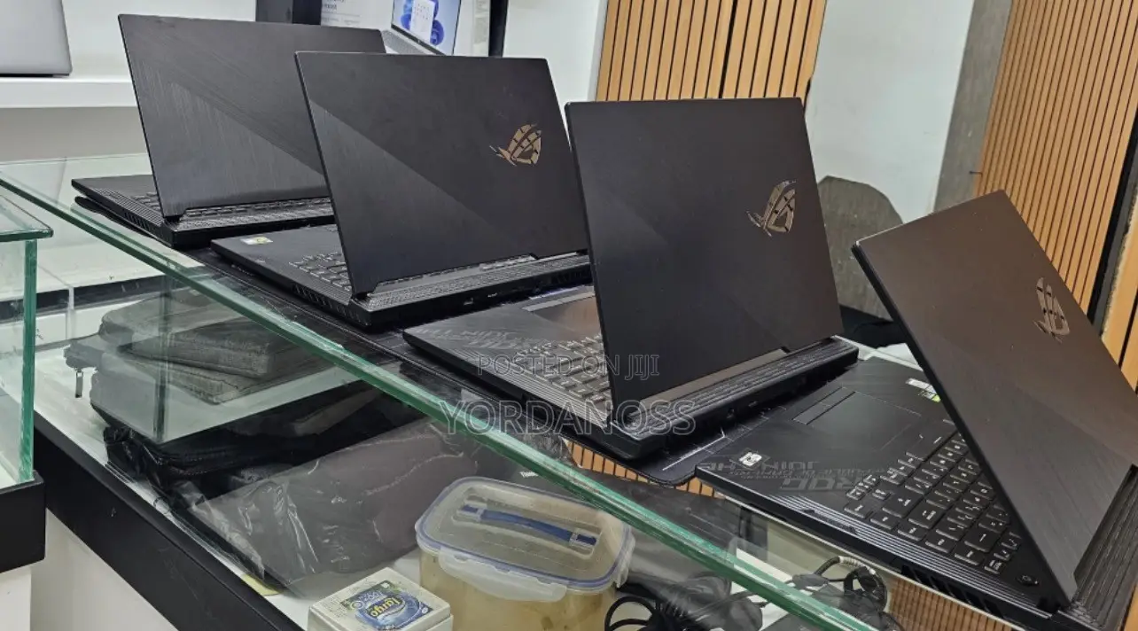 New Laptop Asus ROG Strix G15 16GB Intel Core i7 SSD 512GB