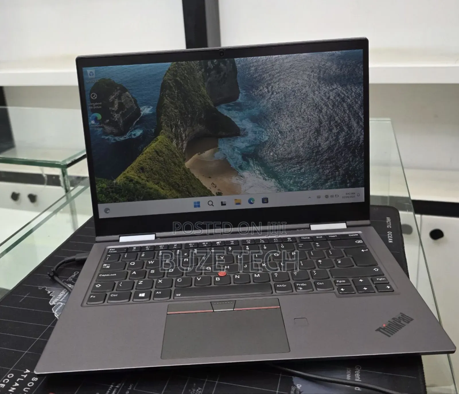 New Laptop Lenovo ThinkPad X1 Yoga 16GB Intel Core i7 SSD 512GB