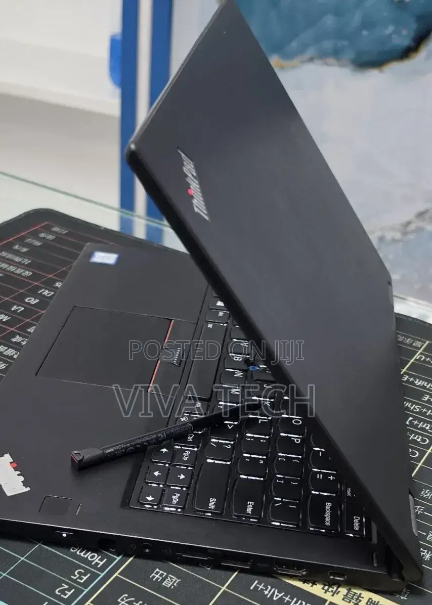 New Laptop Lenovo ThinkPad X380 Yoga 16GB Intel Core i5 SSD 256GB