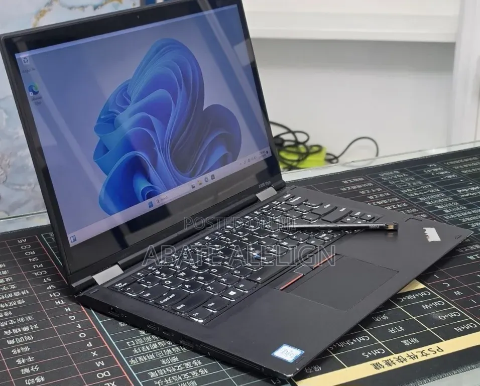 New Laptop Lenovo ThinkPad X380 Yoga 16GB Intel Core i5 SSD 256GB