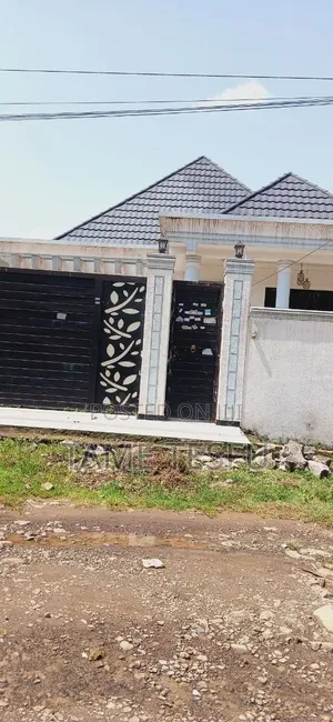 Furnished 4bdrm Villa in Hayat, Bole for sale