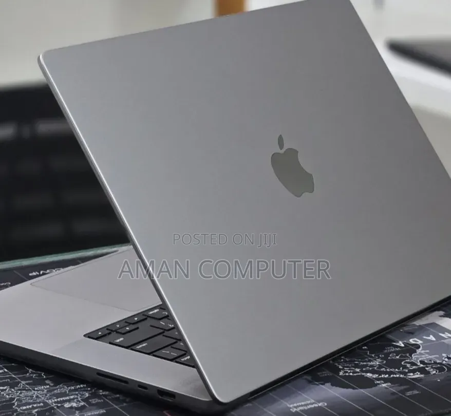 New Laptop Apple MacBook Pro 2023 M2 16GB Apple M2 SSD 512GB