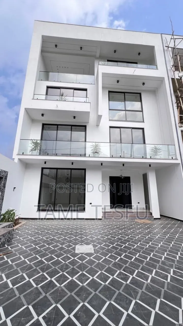 Furnished 8bdrm House in Cmc መሪ, Bole for sale