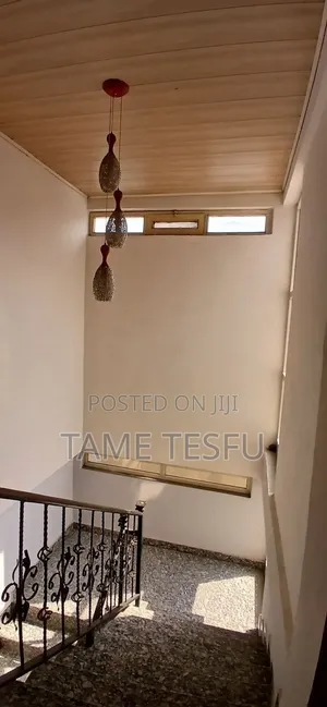 Furnished 6bdrm House in Figs, Bole for sale