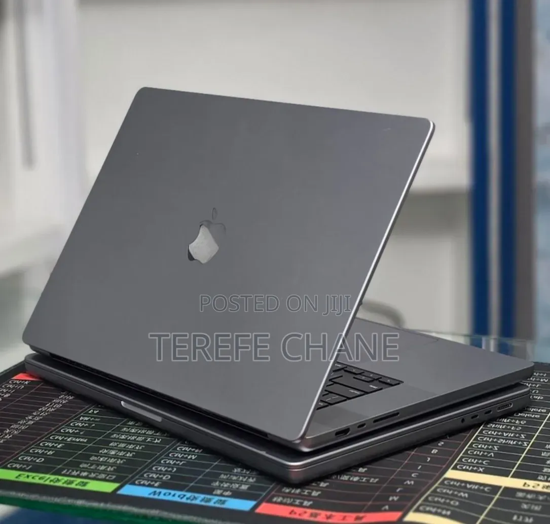 New Laptop Apple MacBook Pro 2021 M1 Max 32GB Apple M1 Max SSD 1T