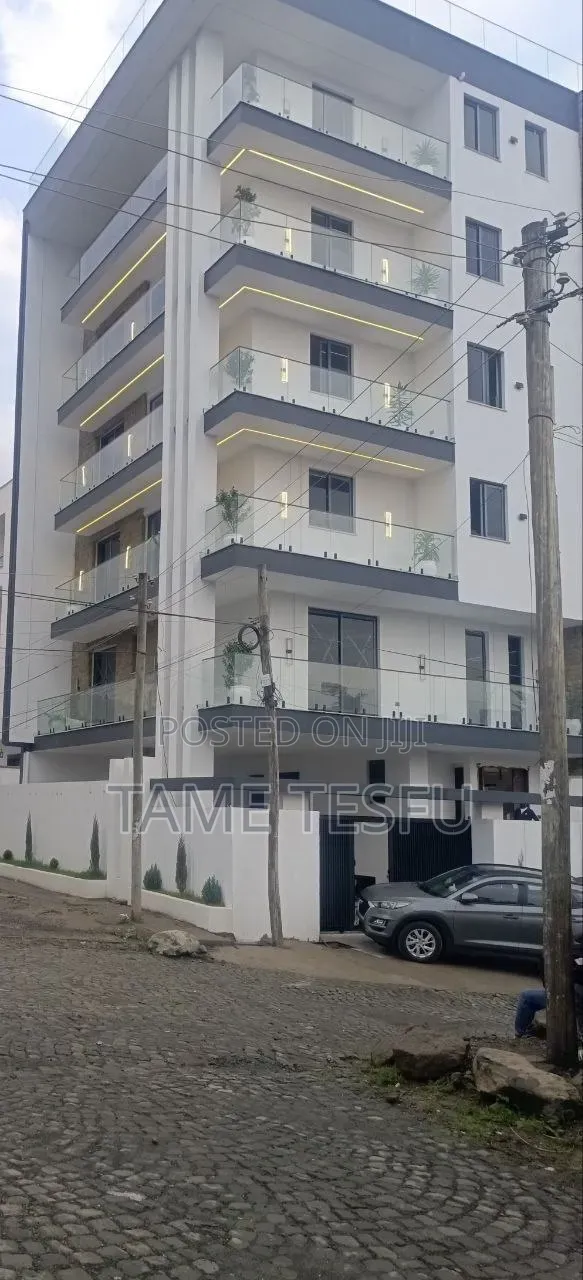 Furnished 12bdrm House in Cmc, Bole for sale