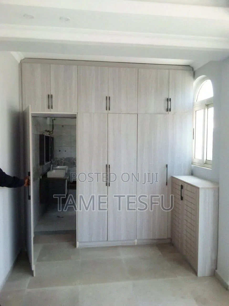 Furnished 12bdrm House in Cmc, Bole for sale