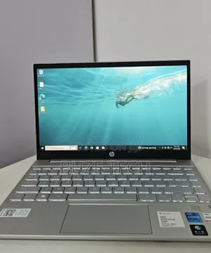 New Laptop HP Pavilion 15 8GB Intel Core i5 SSD 512GB