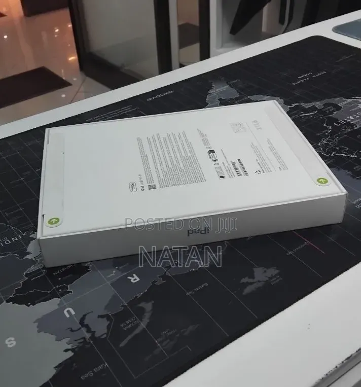 New Apple iPad (2025) 128 GB
