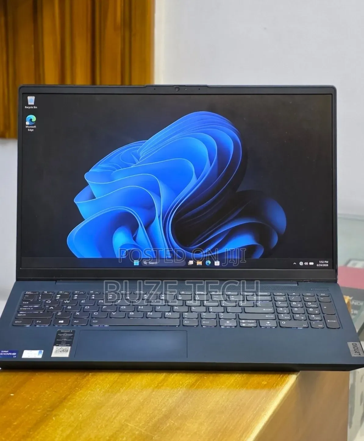 New Laptop Lenovo 12GB Intel Core i7 SSD 512GB
