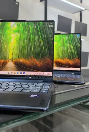 New Lenovo Yoga Pro 9i Aura Edition 32GB Intel Core Ultra 7 SSD 1T