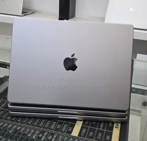 New Laptop Apple MacBook Pro 2021 M1 16GB Apple M1 Pro SSD 512GB