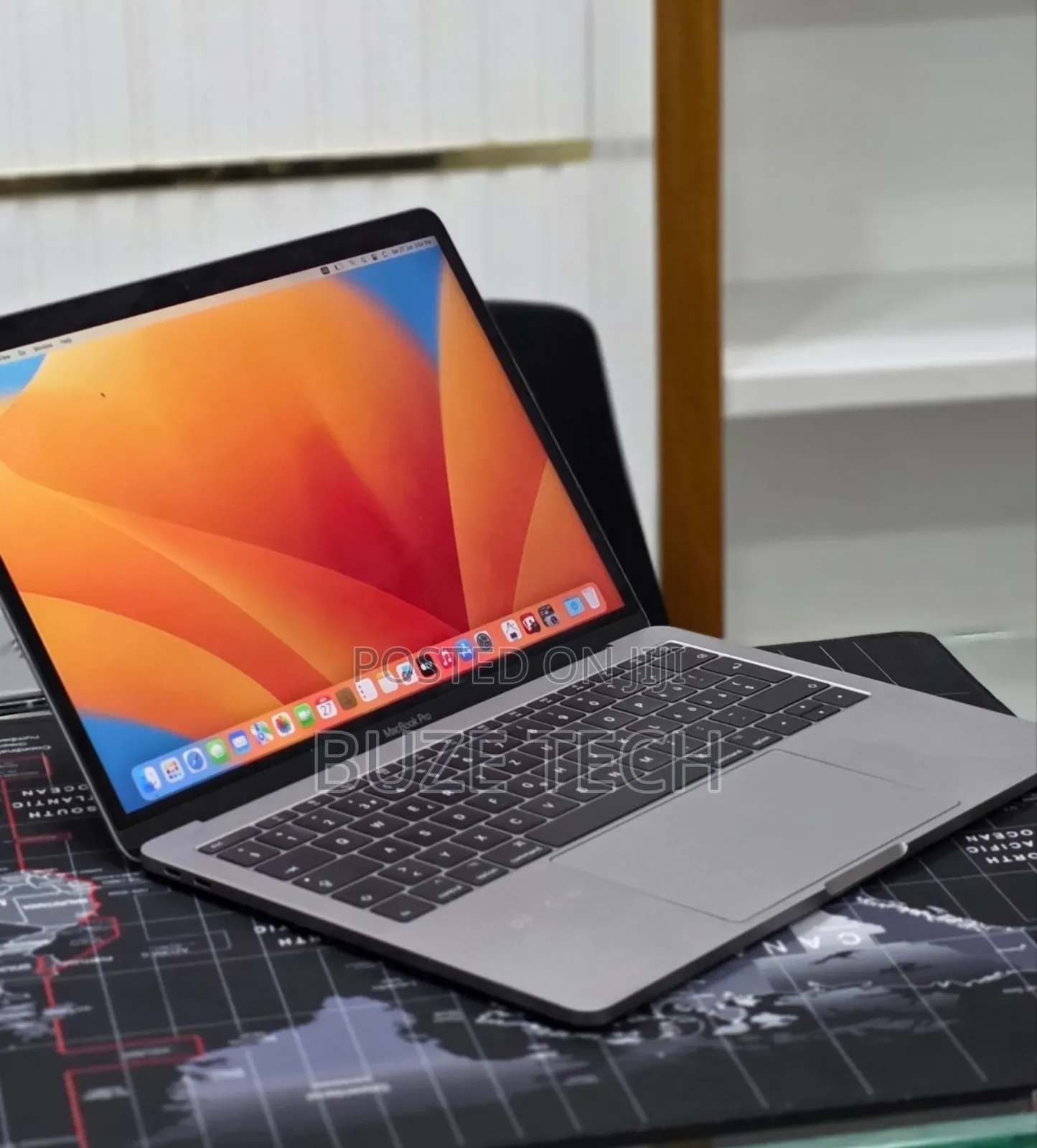 New Laptop Apple MacBook Pro 2017 16GB Intel Core i5 SSD 512GB