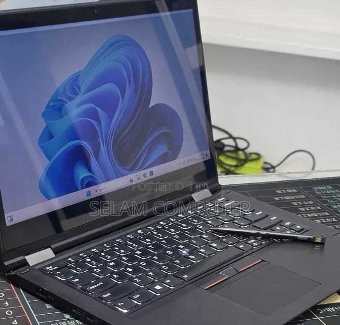 New Laptop Lenovo ThinkPad X390 16GB Intel Core i5 SSD 256GB