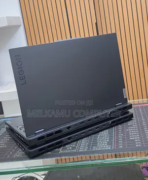 New Laptop Lenovo Legion Pro 7 48GB Intel Core i9 SSD 1T