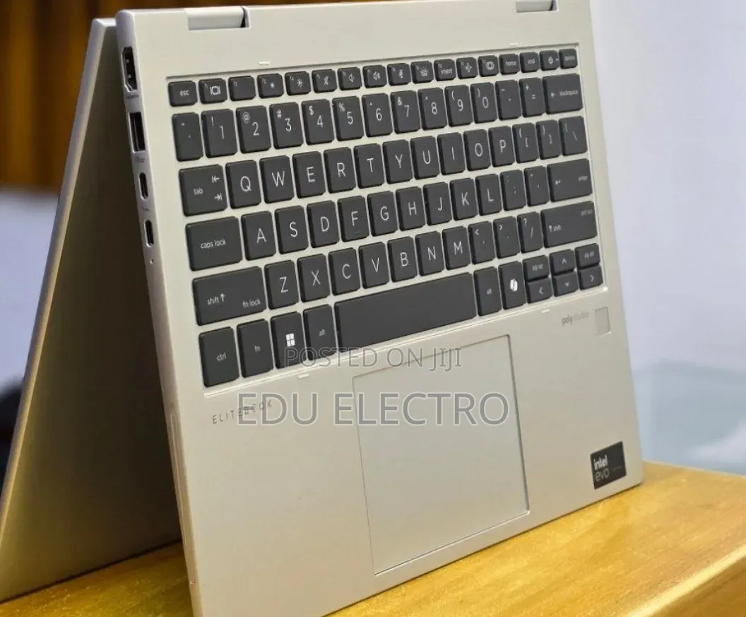 New Laptop HP Elitebook 830 G11 16GB Intel Core Ultra 7 SSD 512GB