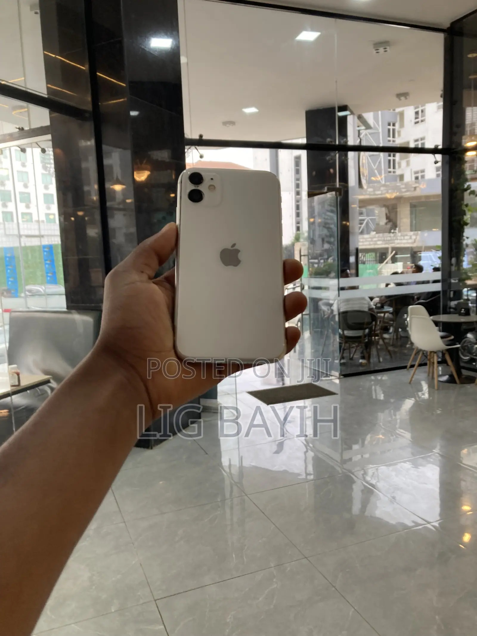 Apple iPhone 11 64 GB White