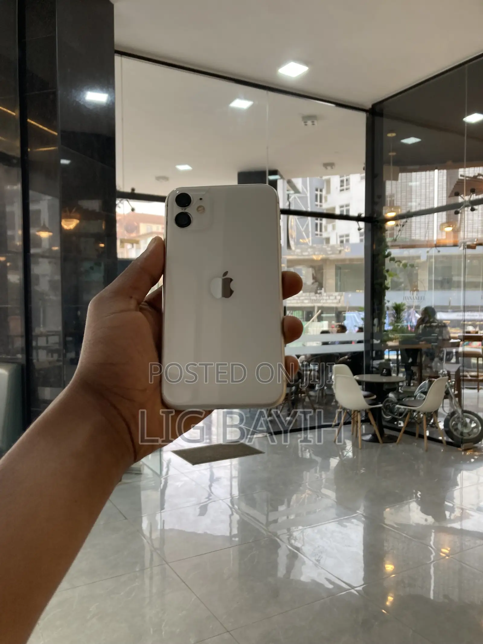 Apple iPhone 11 64 GB White