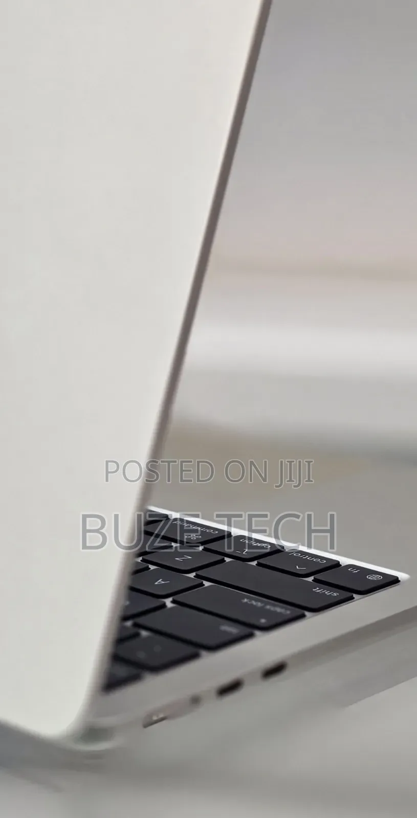 New Laptop Apple MacBook Air 2025 M4 16GB Apple M4 SSD 256GB