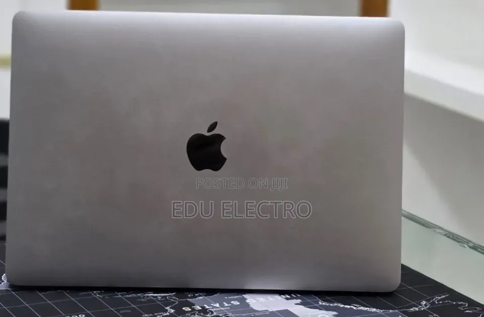 New Laptop Apple MacBook Pro 2017 16GB Intel Core i5 SSD 512GB